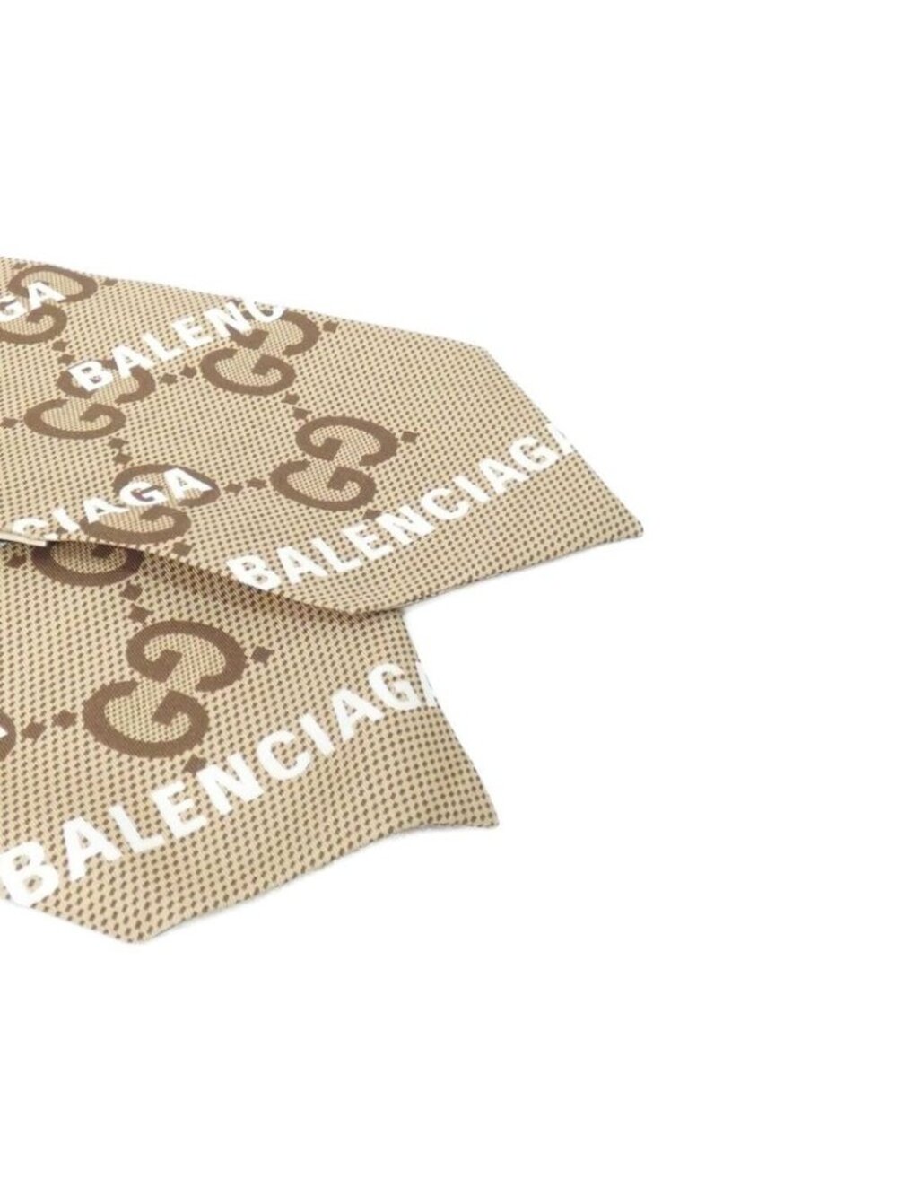 Gucci Maxi GG Print Scarf - Picture 2 of 3